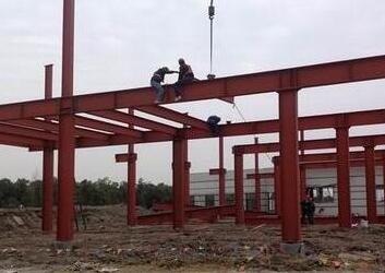 鋼結構廠(chǎng)房建造注意事項！請看襄陽(yáng)遠大廠(chǎng)家的介紹