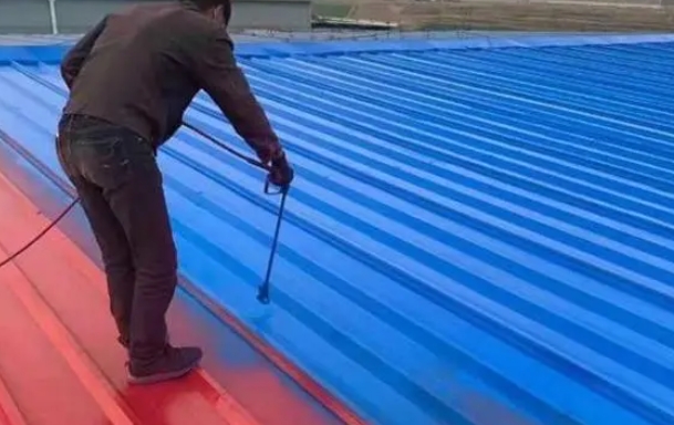 揭秘！為何隨處可見(jiàn)的彩鋼瓦突然遭拆？不拆后果嚴重！